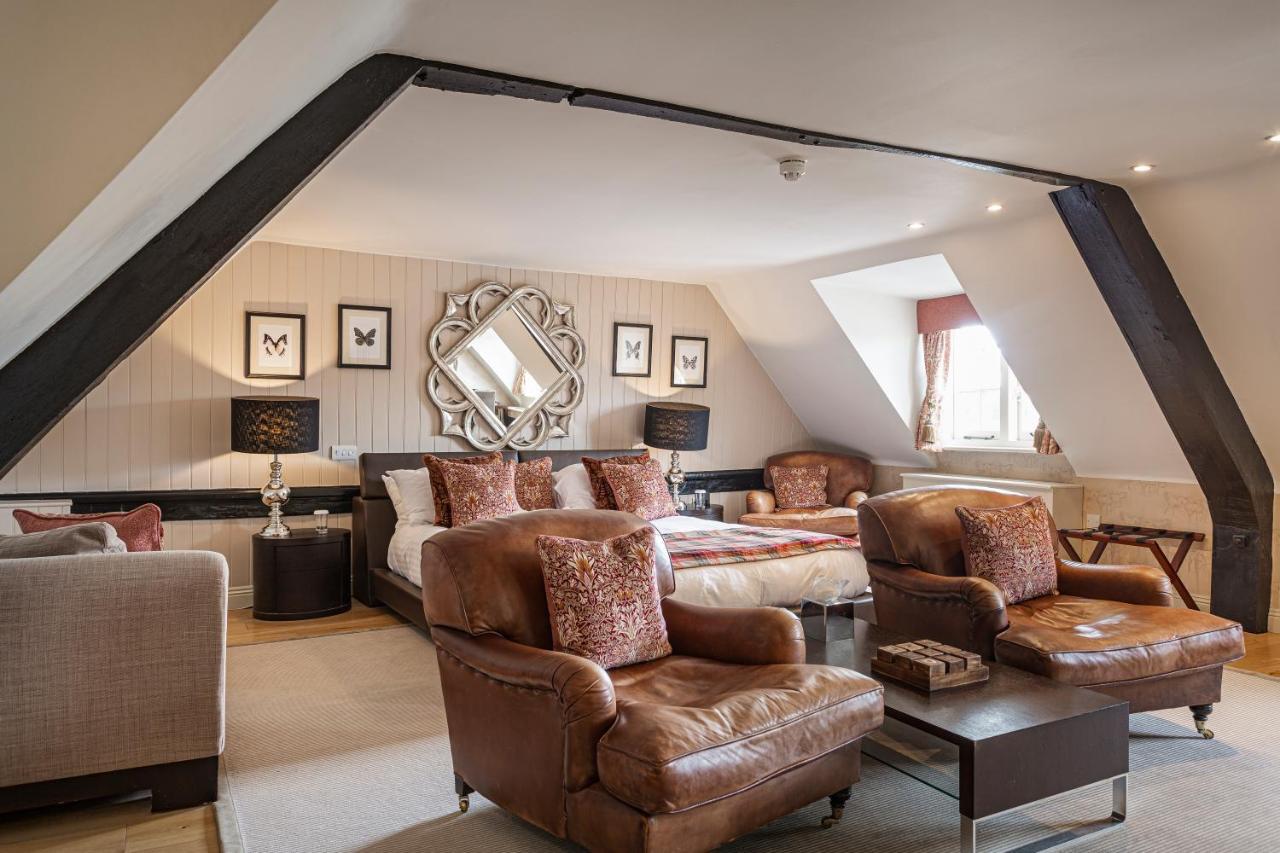 The White Horse Hotel, Romsey, Hampshire Экстерьер фото